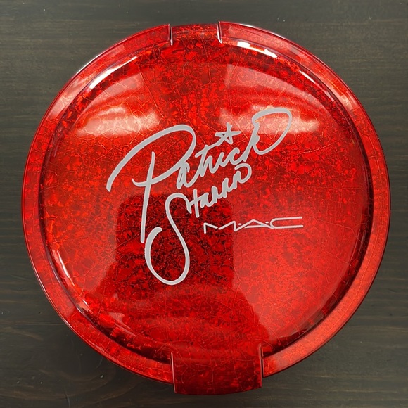 Mac Patrick Starr Highlighter Baby Its Gold Outside - Picture 4 of 7